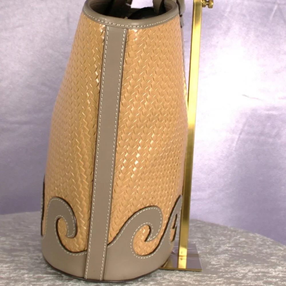 Dooney & Bourke Woven Straw-Look Tote Bag Tan Taupe NWOT - Picture 5 of 12